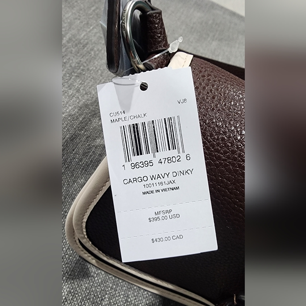Coachtopia Cargo Wavy Dinky Bag In Pebbled Coachtopia Leather - Picture 10 of 16